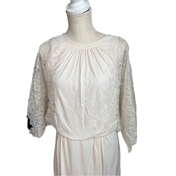 Max Azria Women Cream Lace Wing Mini Dress Gown Sz XS Elastic Stretch Waist NWT - Picture 2 of 15